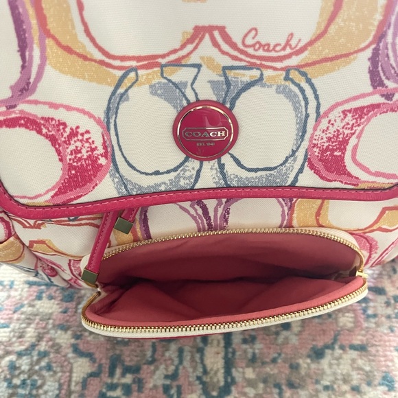 COACH BACKPACK - Picture 2 of 7